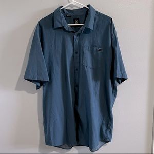 Volcom cotton button down collard shirt in blue size XXL